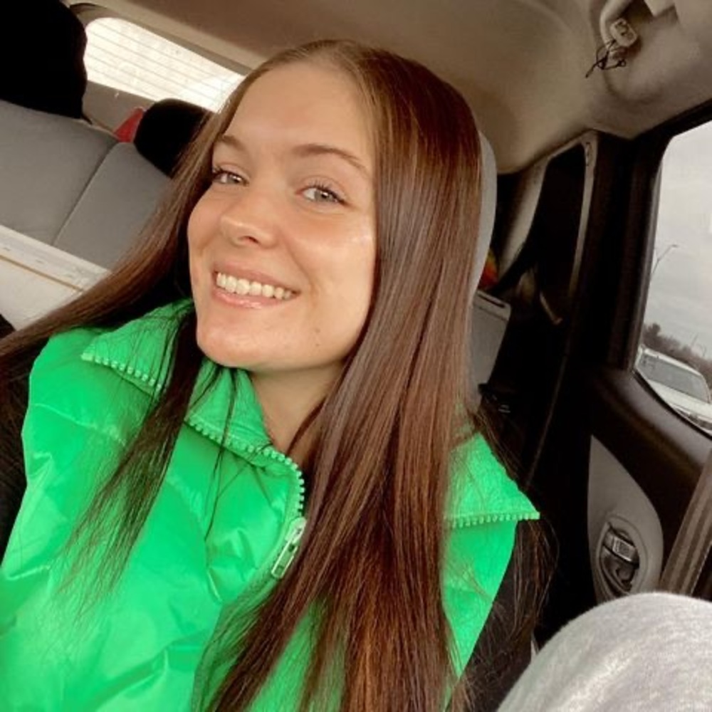 Meet your Posher, Alaina